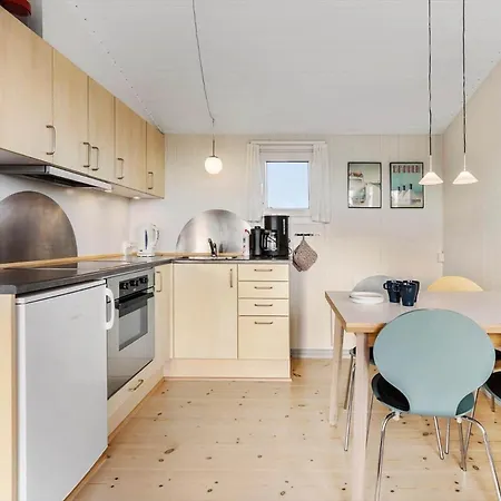 6611-allinge-madselokke-5-hus-43 بيت للعطل