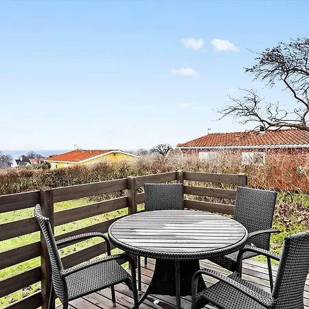 6611-allinge-madselokke-5-hus-43 بيت للعطل إلينغه